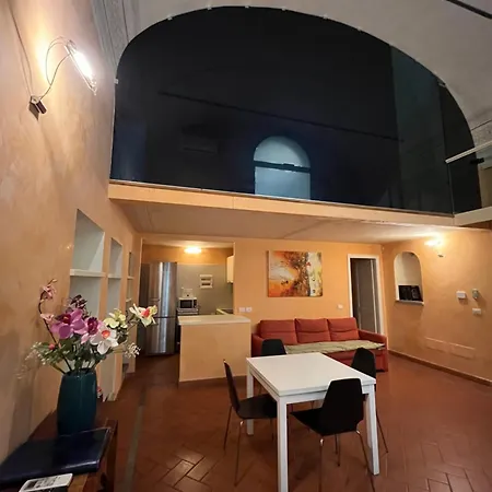 Appartamento In Centro Storico-borgo Albizi 27