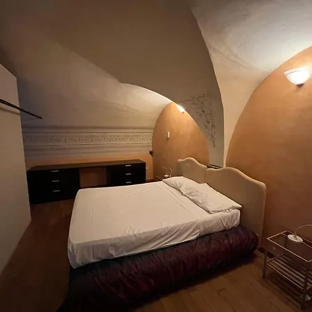 In Centro Storico-borgo Albizi 27 * Firenze